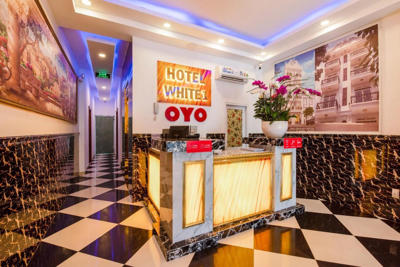 Oyo 471 White 1 Hotel Ho Şi Min Exterior foto